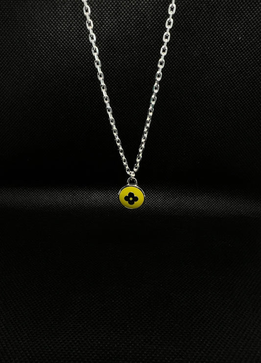 16" Light Yellow LV Pendant Diamond Cut Trace Necklace